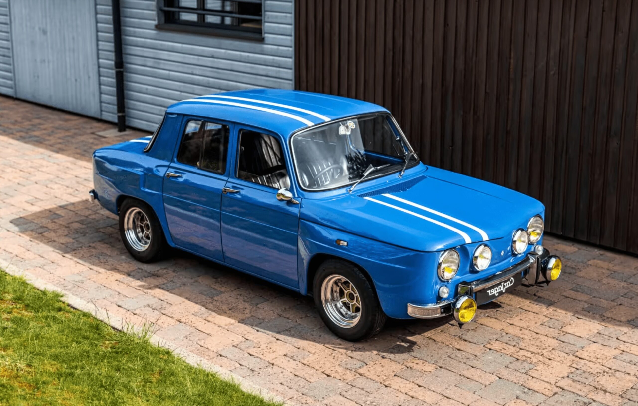 renault-r8