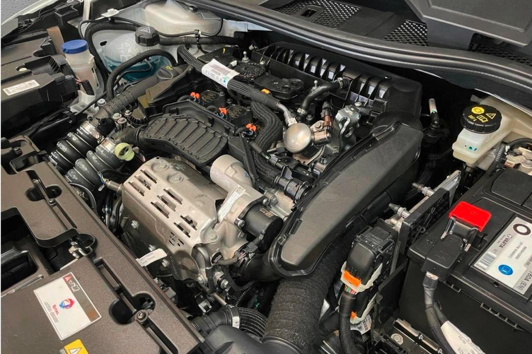 nouveau-moteur-puretech-avec-chaine-de-distribution