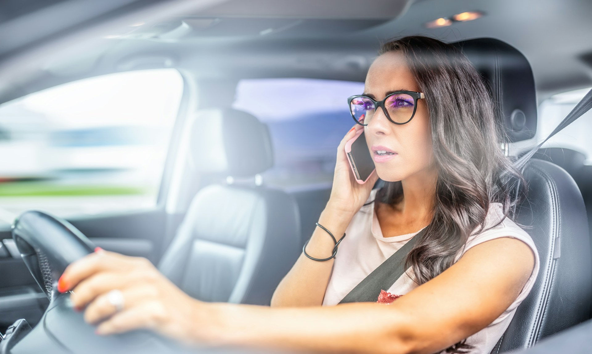 point-telephone-au-volant
