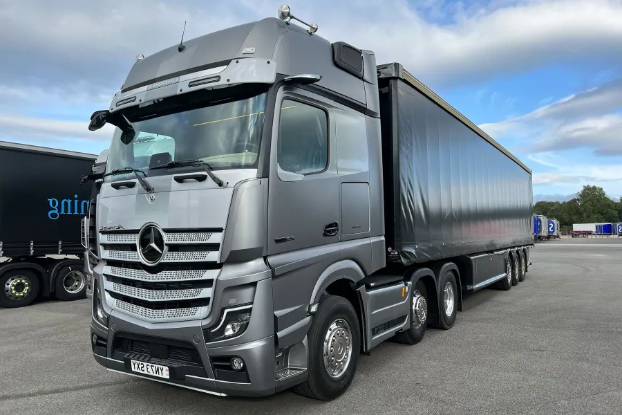 car-mercedes-actros